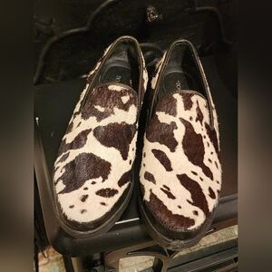 Donald J. Pliner Black and White Patterned Slip-Ons, Size 6